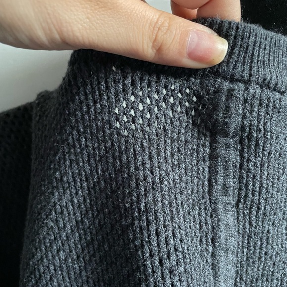 Lululemon Knit Long Sleeve - Picture 3 of 4